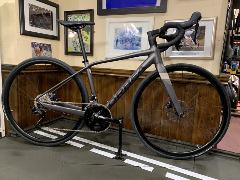 Orbea Avant H30D Road Bike 47inch in Speed Silver Matte  