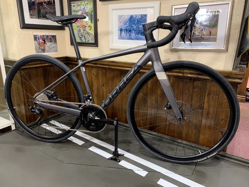 Orbea Avant H30D Road Bike 47inch in Speed Silver Matte  -1