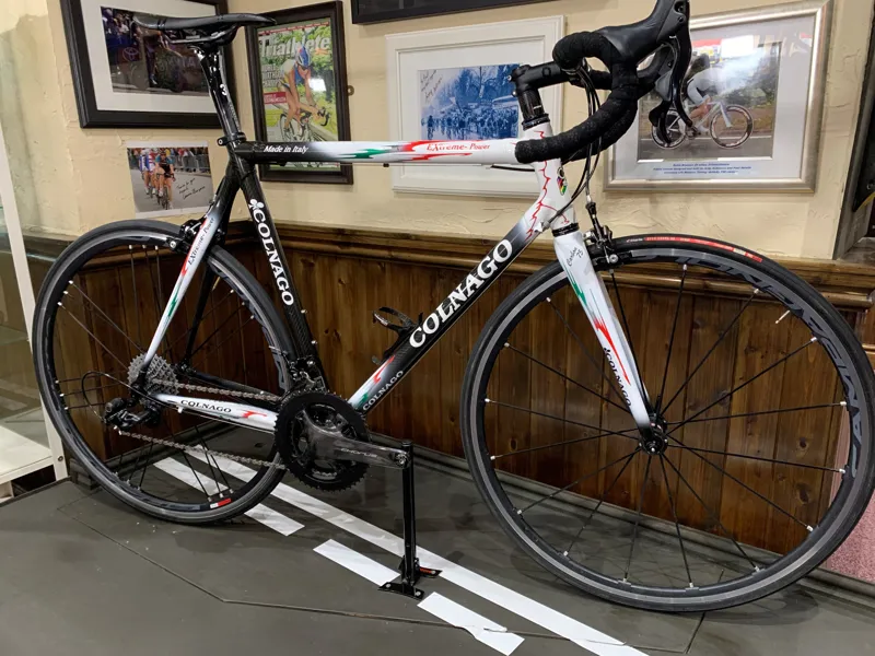 Pre-Owned Colnago Extreme Power with Chorus 12 speed 58cm in White Red and Black-1