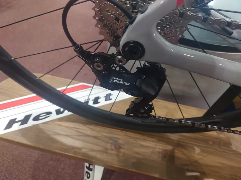 Ridley Grifn 105 Road Bike Large in Elephant Grey-2