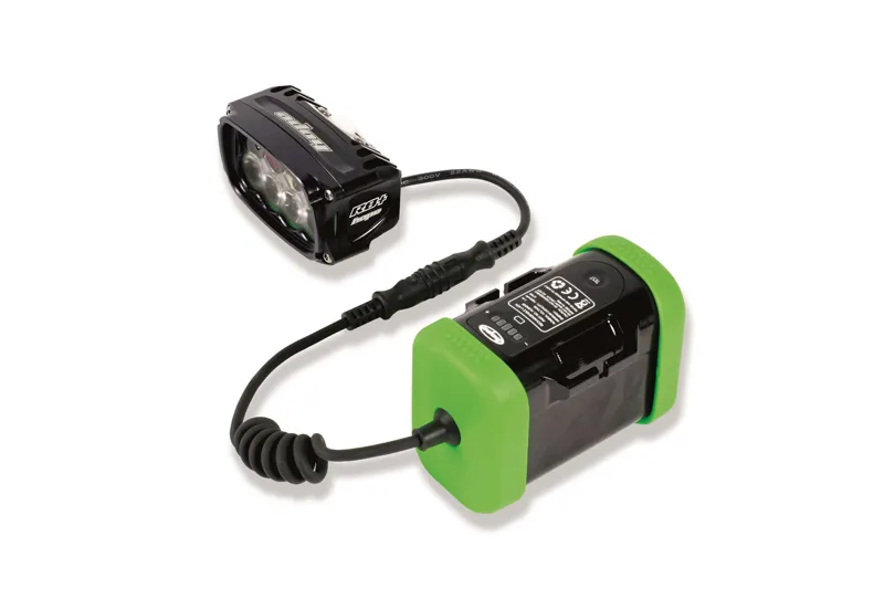 Hope R8+ LED Vision 1 x 6 Cell ES Battery in Black