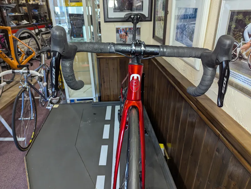 Moda Finale Disc Brake Road Bike Small in Ruby Red-3