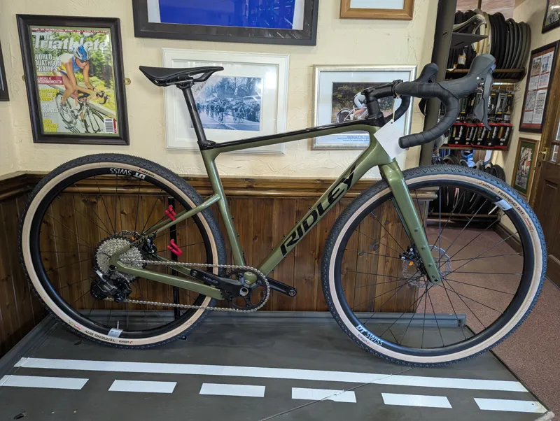 Ridley Kanzo Adventure GRX600 Small in Black and Army Green