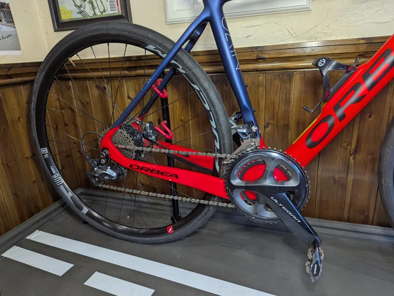 Pre-Owned Orbea Gain M20 E-Bike Small in Satin Blue and Red-3