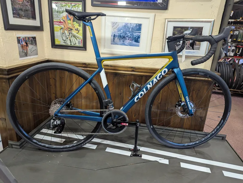 Colnago V3 Disc 2023 Complete Road Bike Rival AXS