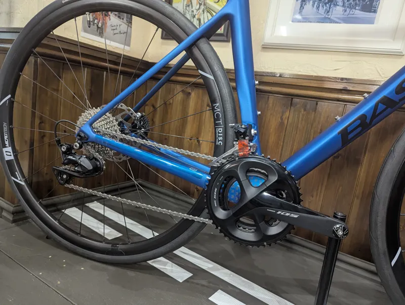 Basso Venta Disc 105 11x Hydro Bike in Sea Blue-2