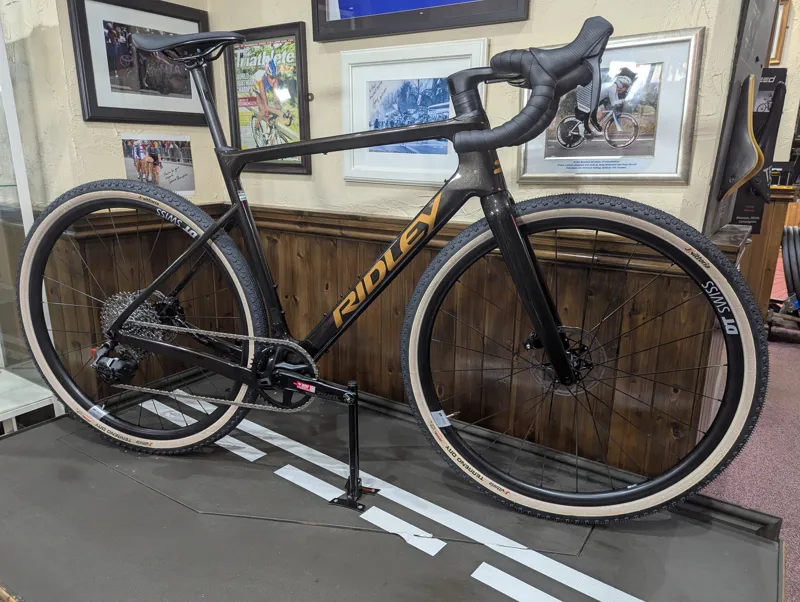 Ridley Astr Rival XPLR Medium in Black Metallic and Bronze Gold-1