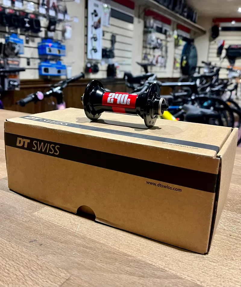 DT swiss 240s f/hub 100mm QR 20H-1
