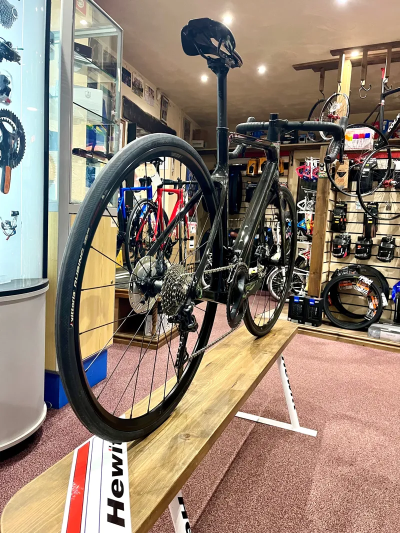 Orbea Orca M20 Team Road Bike 53 inch in Titan Gloss-5