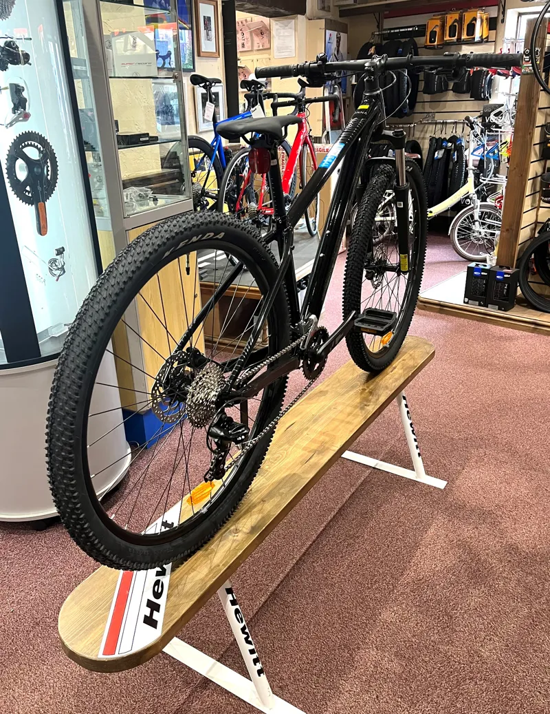 Orbea Onna 40 Mountain Bike Small in Gloss Black-2