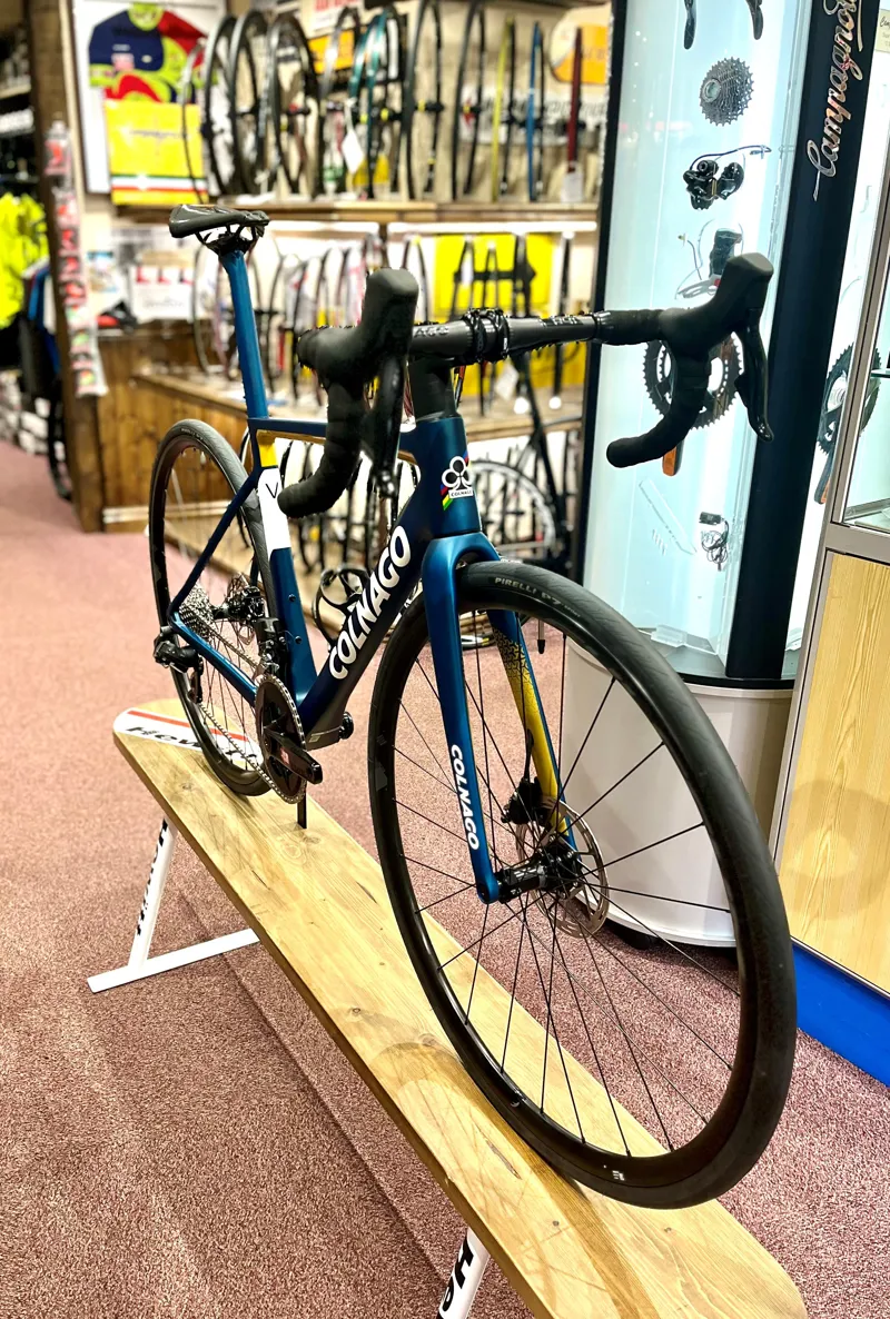 Colnago V3 Disc 2023 Complete Road Bike Rival AXS