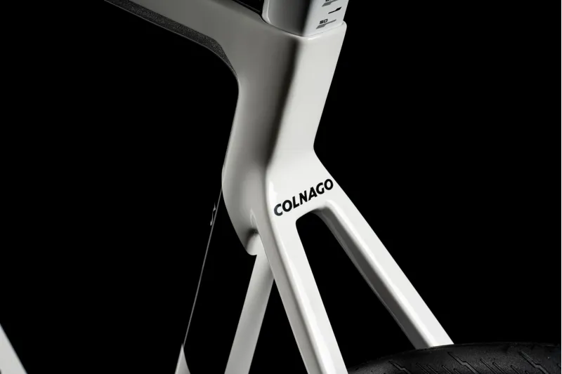 Colnago V3 Disc 2023 Complete Road Bike Rival AXS-4